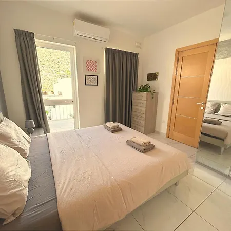 Arzella Xlendi, Premium 2br, Bus Stop & Market Opposite * Xlendi