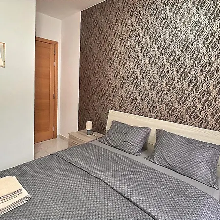 Rum i privatbostad Arzella Xlendi, Premium 2br, Bus Stop & Market Opposite Xlendi