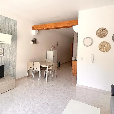 Rum i privatbostad Arzella Xlendi, Premium 2br, Bus Stop & Market Opposite Xlendi