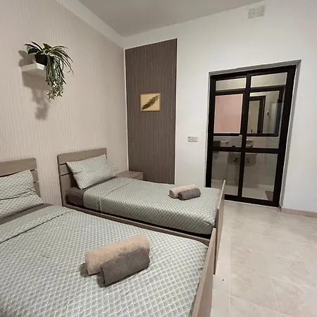 Pansiyon Arzella Xlendi, Premium 2br, Bus Stop & Market Opposite Xlendi