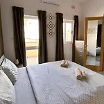 Arzella Xlendi, Premium 2br, Bus Stop & Market Opposite Xlendi