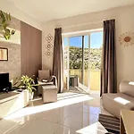 Arzella Xlendi, Premium 2br, Bus Stop & Market Opposite Pansiyon