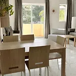 Arzella Xlendi, Premium 2br, Bus Stop & Market Opposite