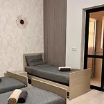 Arzella Xlendi, Premium 2br, Bus Stop & Market Opposite Habitación en casa particular Xlendi