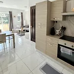 Habitación en casa particular Arzella Xlendi, Premium 2br, Bus Stop & Market Opposite Xlendi