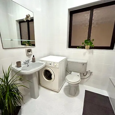 Arzella - Spacious Two Bedroom * Xlendi