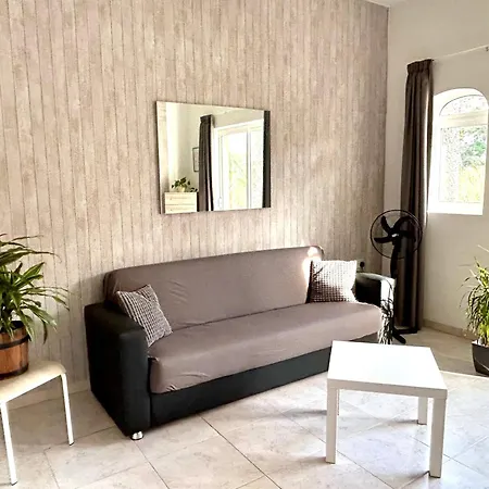 Arzella - Spacious Two Bedroom * Xlendi