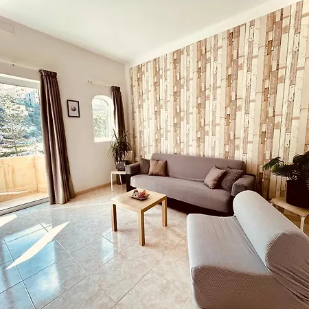 Arzella - Spacious Two Bedroom Xlendi