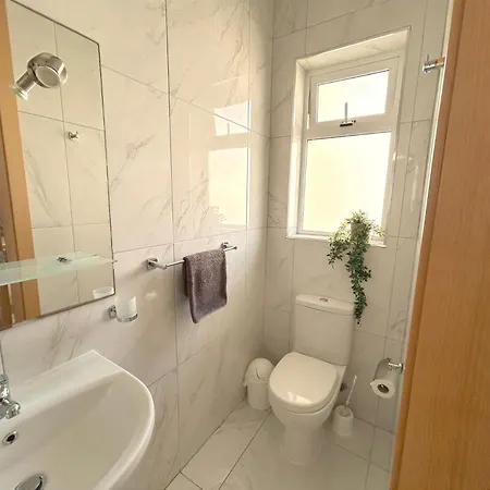 Arzella - Spacious Two Bedroom Xlendi