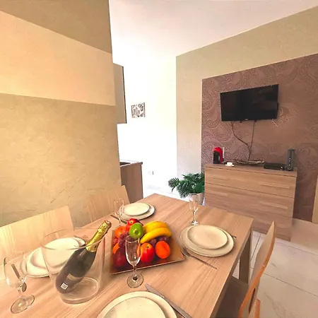 Arzella - Spacious Two Bedroom