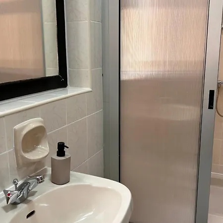 Arzella Xlendi, Premium 2br, Bus Stop & Market Opposite * كْسْليندي