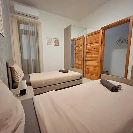 Arzella Xlendi, Premium 2br, Bus Stop & Market Opposite *