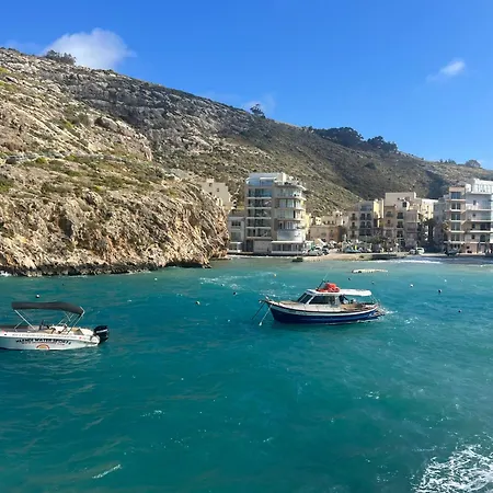 Arzella Xlendi, Premium 2br, Bus Stop & Market Opposite * 克伦蒂