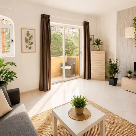 Arzella Xlendi, Premium 2br, Bus Stop & Market Opposite كْسْليندي