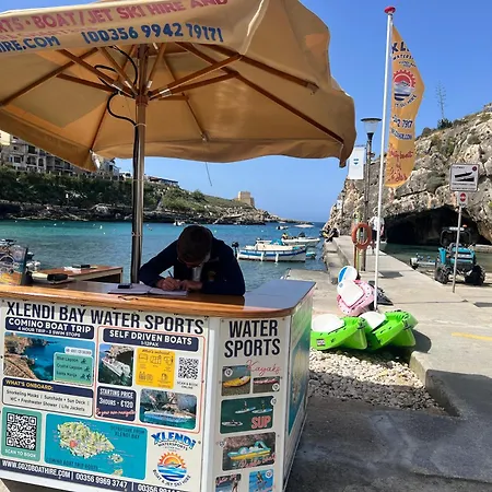 Alloggio in famiglia Arzella Xlendi, Premium 2br, Bus Stop & Market Opposite Xlendi