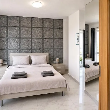 Arzella Xlendi, Premium 2br, Bus Stop & Market Opposite * Xlendi
