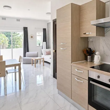 منزل للإقامة Arzella Xlendi, Premium 2br, Bus Stop & Market Opposite