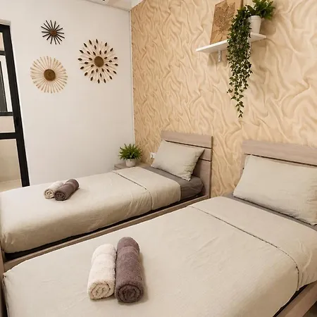 Arzella Xlendi, Premium 2br, Bus Stop & Market Opposite * كْسْليندي