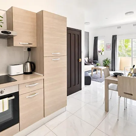 منزل للإقامة Arzella Xlendi, Premium 2br, Bus Stop & Market Opposite