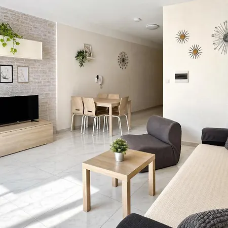 Arzella Xlendi, Premium 2br, Bus Stop & Market Opposite * Xlendi