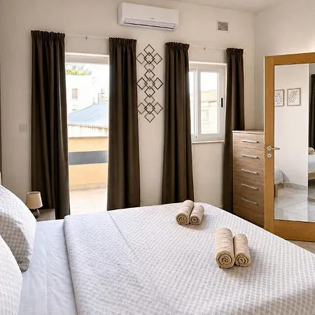 منزل للإقامة Arzella Xlendi, Premium 2br, Bus Stop & Market Opposite
