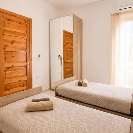 Habitación en casa particular Arzella Xlendi, Premium 2br, Bus Stop & Market Opposite