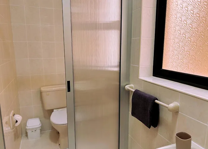 Проживание в семье Arzella Xlendi, Premium 2br, Bus Stop & Market Opposite *