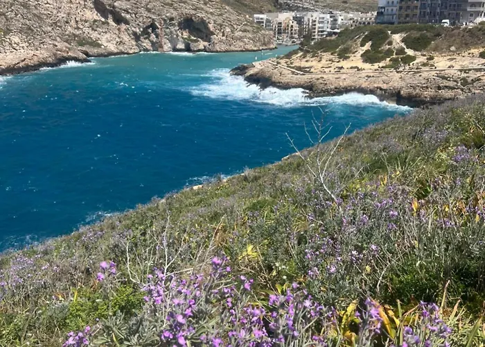 Arzella Xlendi, Premium 2br, Bus Stop & Market Opposite 民宿 *