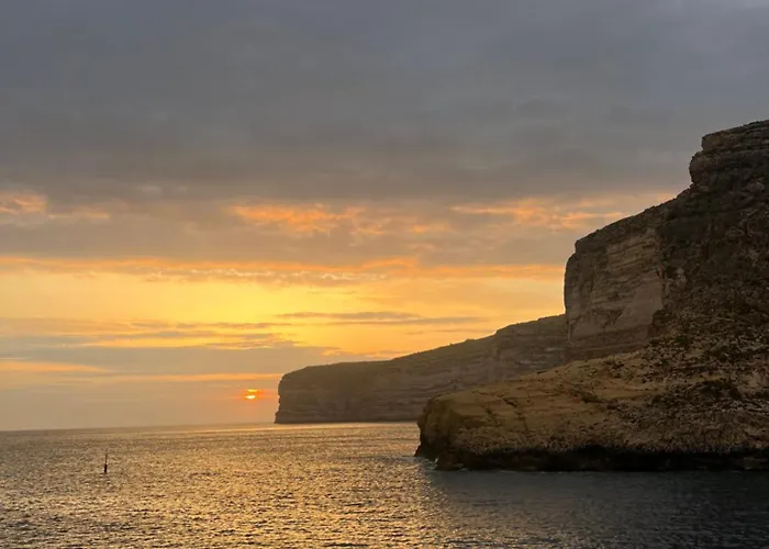 Arzella Xlendi, Premium 2br, Bus Stop & Market Opposite 民宿